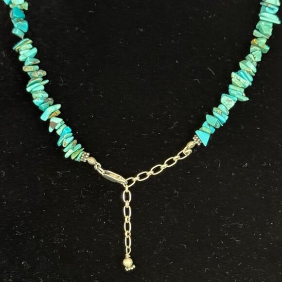 Chips Turquoise Necklace with Nugget Stone - Picture 3 of 6